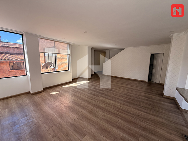 🏡 Vendo Departamento triplex en Cuenca – Sector el Punto  (DP3938)