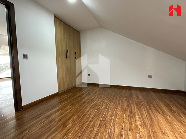 Rento departamento en Cuenca sector Puertas del Sol (AR3290)