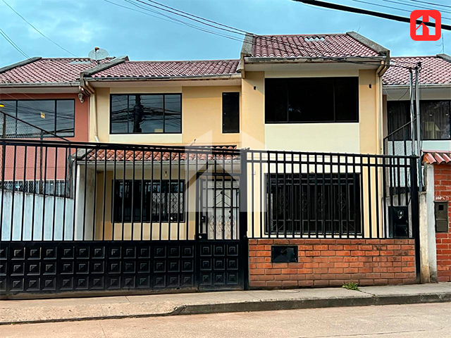 ARRIENDO CASA ACONDICIONADA PARA NEGOCIO EN CUENCA SECTOR RACAR (AR3697)
