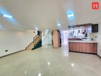 Rento departamento dúplex semi amoblado en Cuenca – Sector Ordoñez Lasso (AR4105)
