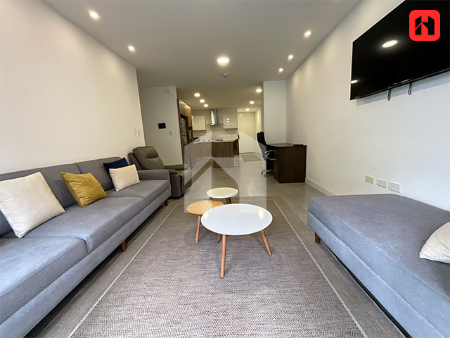 Rento en Cuenca Departamento amoblado– Sector Puertas del Sol (AR4115)