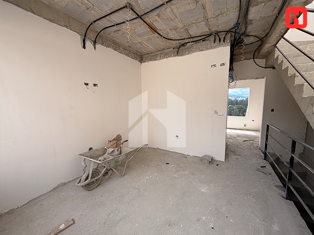 Vendo casa en Cuenca sector Quinta Chica.Aplica crédito VIP (CV3817)