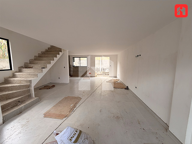 Vendo casa en Cuenca – Sector Baños – Huizhil. Aplica al crédito Miti Miti(CV4094)