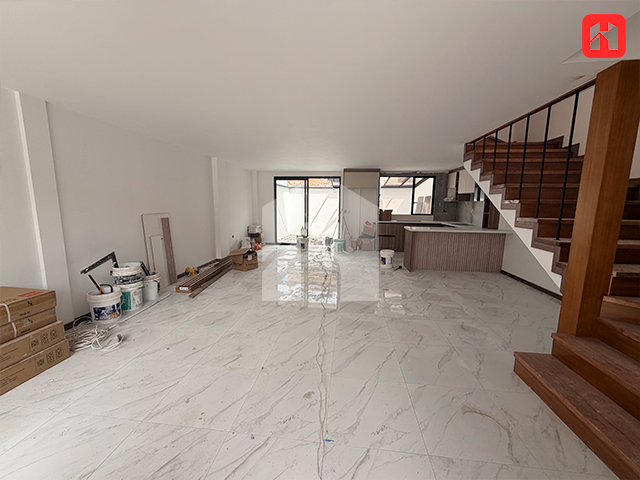Vendo casa dentro de urbanización privada en Cuenca – Sector Ochoa León(CV4085)