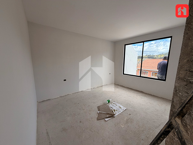 Vendo casa en Cuenca – Sector Baños – Huizhil. Aplica al crédito Miti Miti(CV4094)
