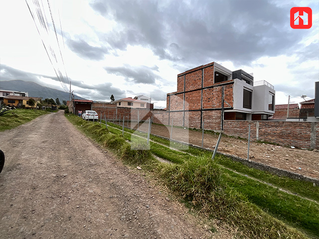 Vendo terreno en Cuenca sector Río Amarillo (ST4130)