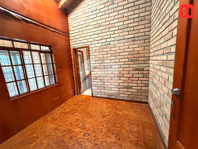 Arriendo casa con amplio espacio verde en Cuenca – Sector Rio Amarillo (AR4081)