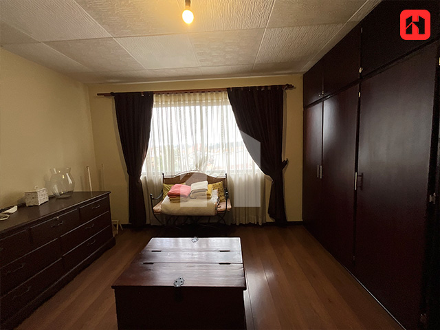 Vendo casa rentera en Cuenca – sector Unidad Nacional (CV4129)