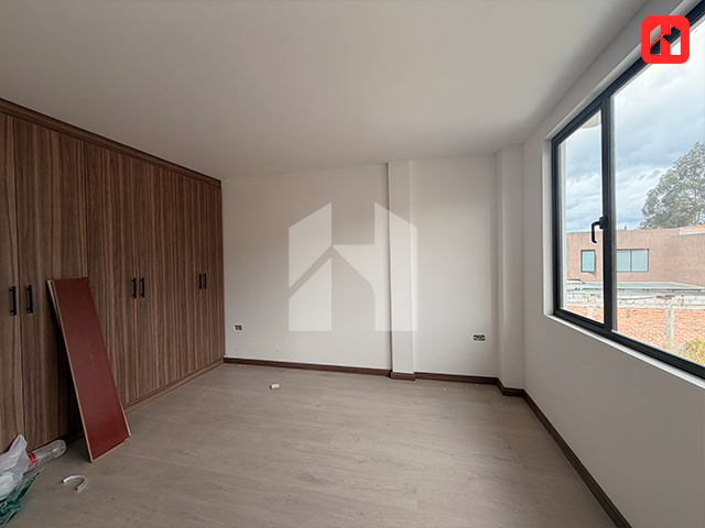 Vendo casa dentro de urbanización privada en Cuenca – Sector Ochoa León(CV4085)
