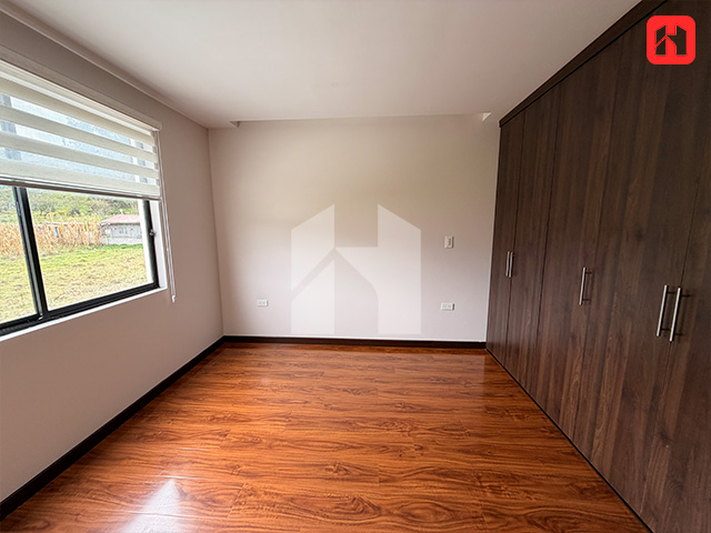 Vendo casa dentro de Condominio en Cuenca – Sector Ochoa León (CV4097)