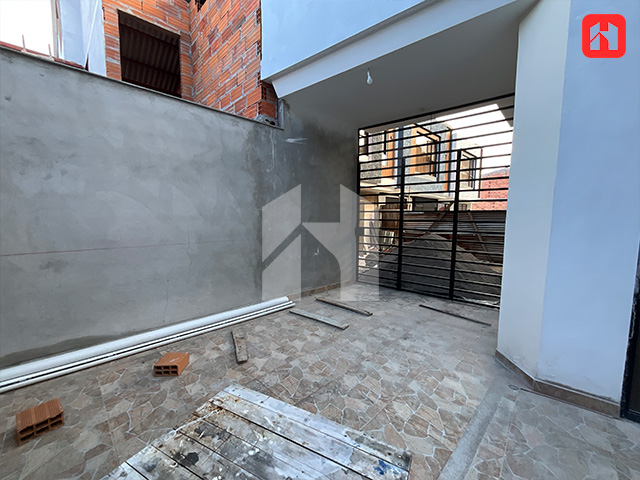 Vendo casa rentera en Cuenca sector Basílica (CC4124)