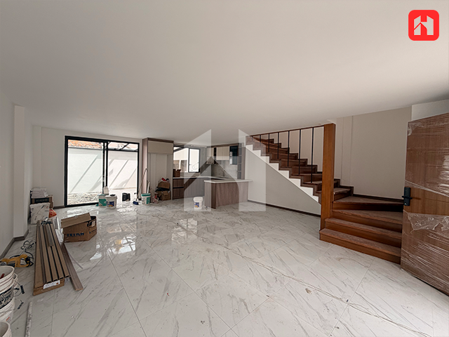Vendo casa dentro de urbanización privada en Cuenca – Sector Ochoa León(CV4085)