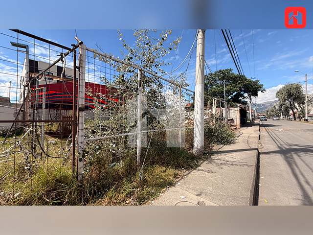  Vendo terreno en #Cuenca – Sector Isabela Católica (ST3988)