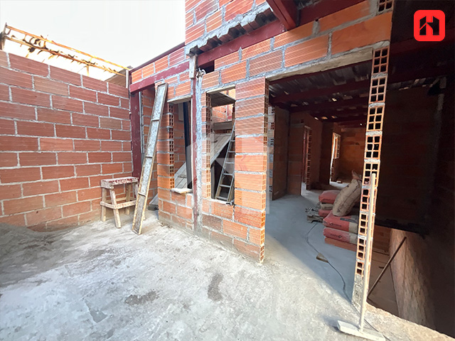 Vendo casa rentera en Cuenca sector Basílica (CC4123)