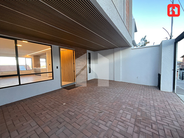 Vendo casa moderna en Cuenca – EMOV MISICATA (CV3906)