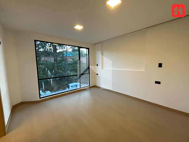 Vendo casa moderna en Cuenca – EMOV MISICATA (CV3906)