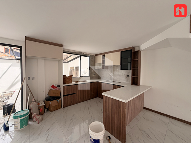Vendo casa dentro de urbanización privada en Cuenca – Sector Ochoa León(CV4085)