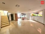 Rento departamento dúplex semi amoblado en Cuenca – Sector Ordoñez Lasso (AR4105)