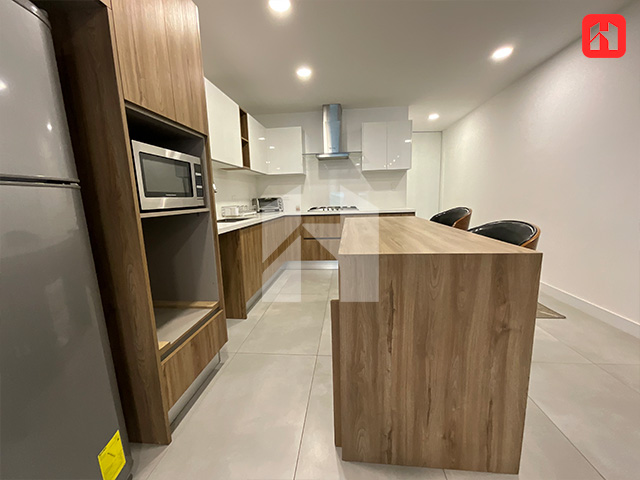 Rento en Cuenca Departamento amoblado– Sector Puertas del Sol (AR4115)