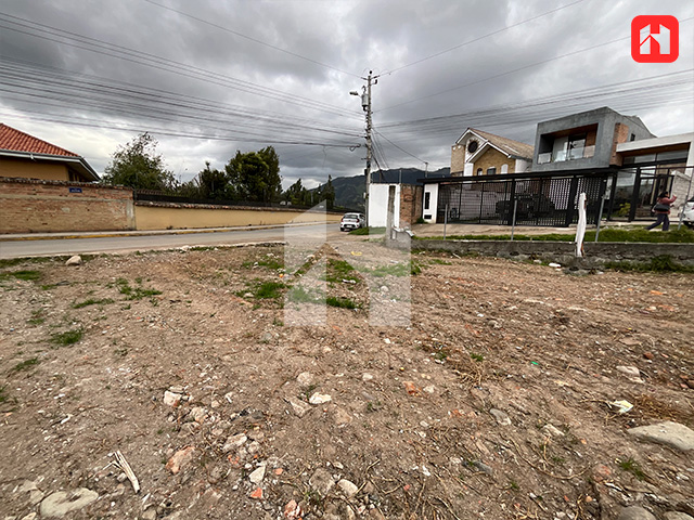 Vendo terreno en Cuenca sector Río Amarillo (ST4130)