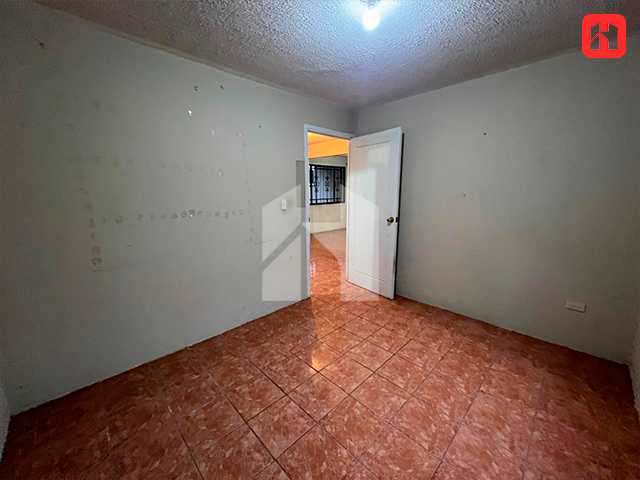 ARRIENDO CASA ACONDICIONADA PARA NEGOCIO EN CUENCA SECTOR RACAR (AR3697)