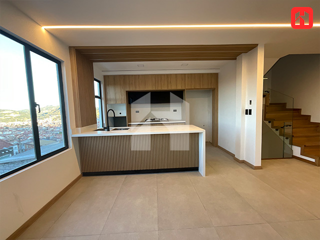 Vendo casa moderna en Cuenca – EMOV MISICATA (CV3906)