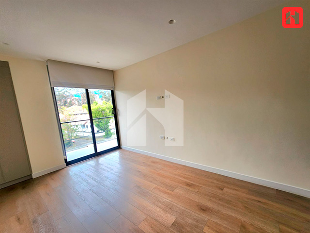 Rento hermoso departamento amoblado en Cuenca – Sector Puertas del Sol (AR4110)