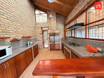 Arriendo casa con amplio espacio verde en Cuenca – Sector Rio Amarillo (AR4081)