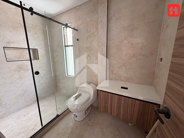 Vendo casa dentro de urbanización privada en Cuenca – Sector Ochoa León(CV4085)
