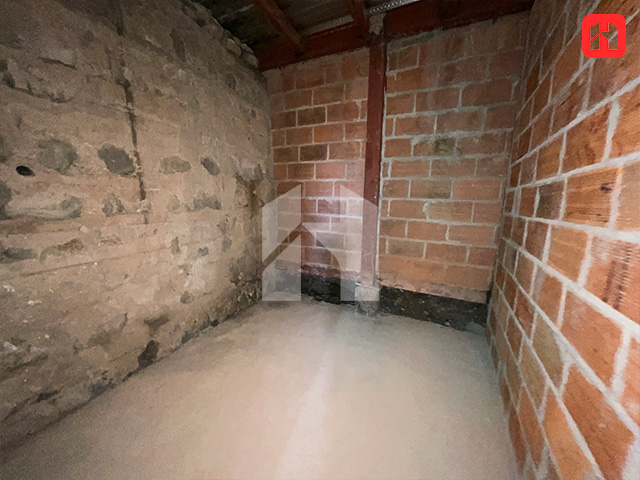 Vendo casa rentera en Cuenca sector Basílica (CC4123)