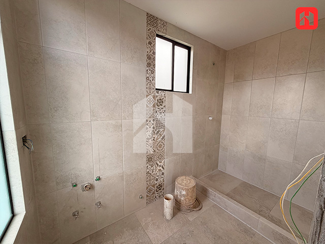 Vendo casa en Cuenca – Sector Baños – Huizhil. Aplica al crédito Miti Miti(CV4094)