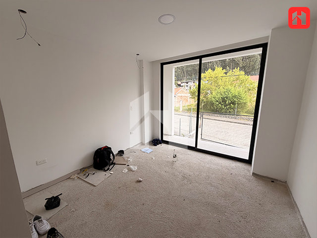 Proyecto Inmobiliario de Lujo en Cuenca – Calle Roma (CV3826)