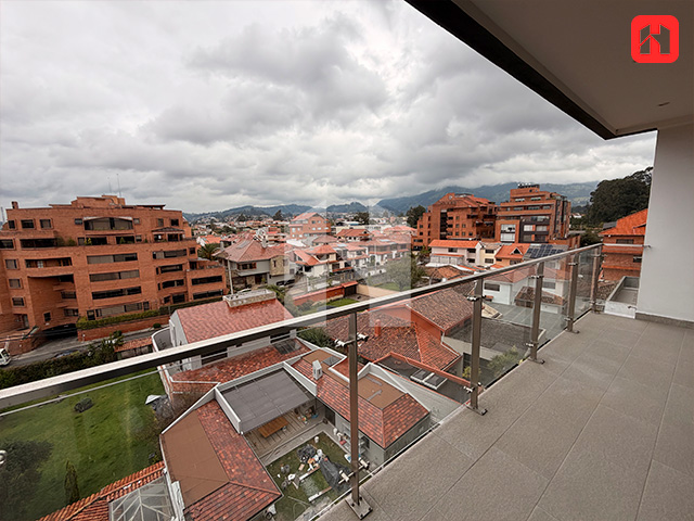 Rento en Cuenca Departamento amoblado – Sector Puertas del Sol (AR4112)