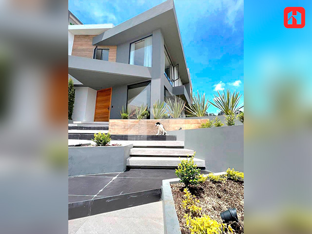 Arriendo Casa de lujo en Cuenca – Sector UDA (AR4137)