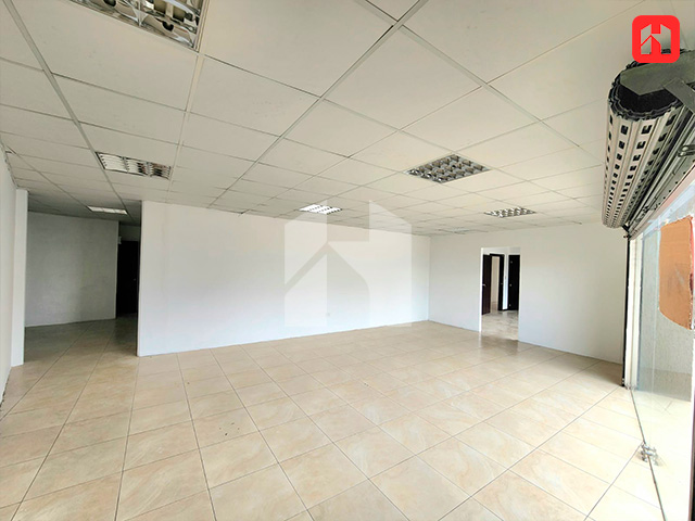Rento local en Cuenca – Sector Cristo Rey (AR4149)