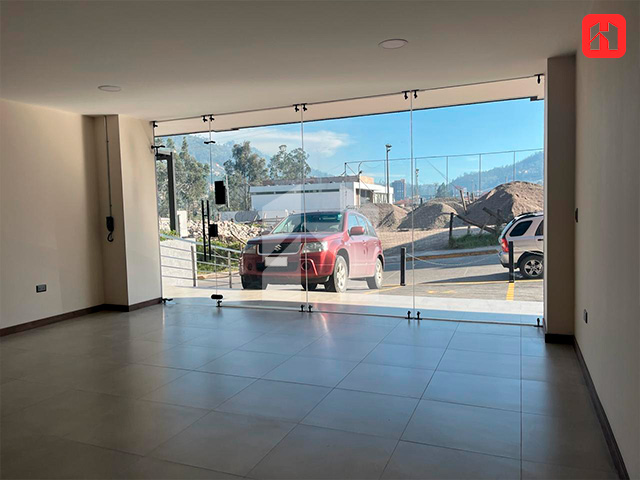 Rento local comercial en Cuenca – Sector Narancay (AR4154)
