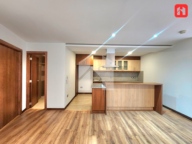 Rento departamento en Cuenca – Sector Primero de Mayo. (AR4150)