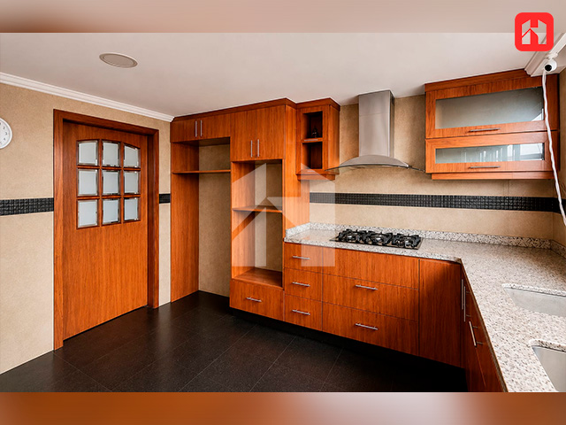 Rento departamento dúplex en Cuenca – Sector Av. Solano (AR4156)