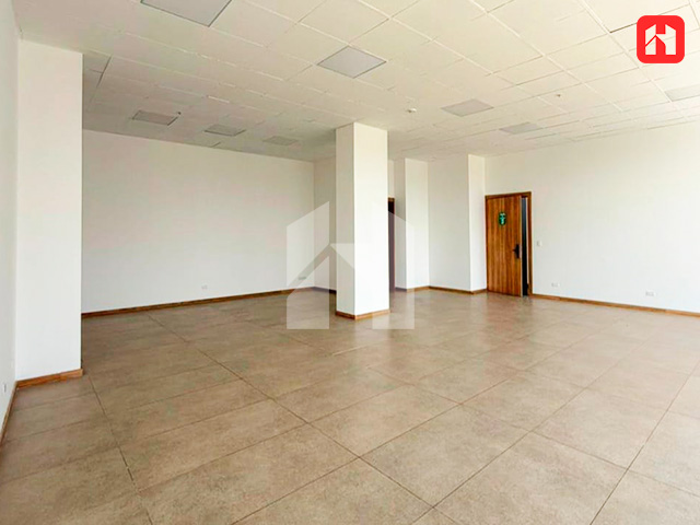 Vendo local comercial en Cuenca – Sector Remigio Tamariz (AR4136)