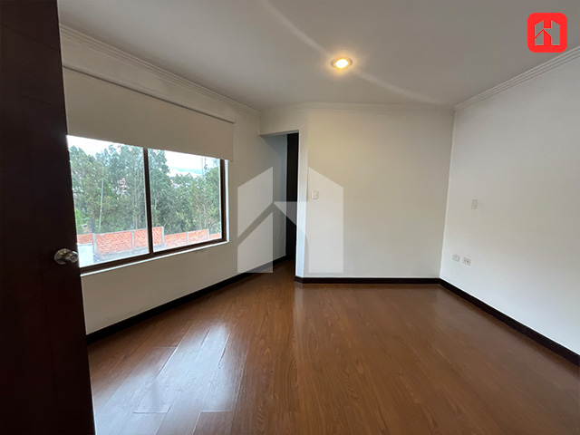 Vendo Casa Rentera en Cuenca Sector los Cerezos (CC4145)