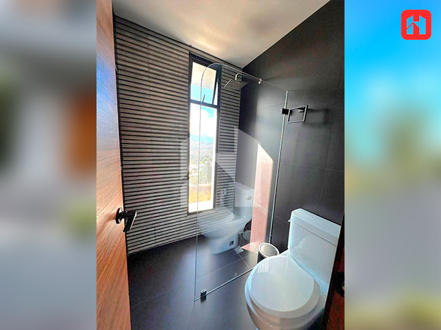 Arriendo Casa de lujo en Cuenca – Sector UDA (AR4137)