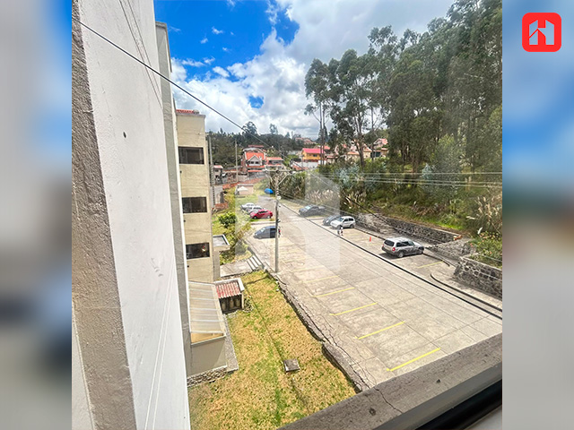 Rento departamento amoblado en Cuenca – Sector Narancay (AR4132)