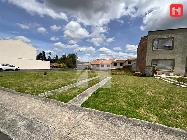 Vendo terreno en Cuenca sector Baguanchi (ST4147)