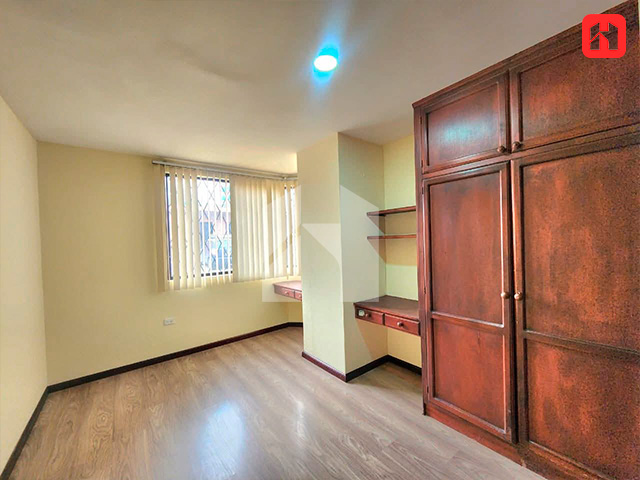 Rento departamento en Cuenca – Sector Av. Paucarbamba (AR4152)