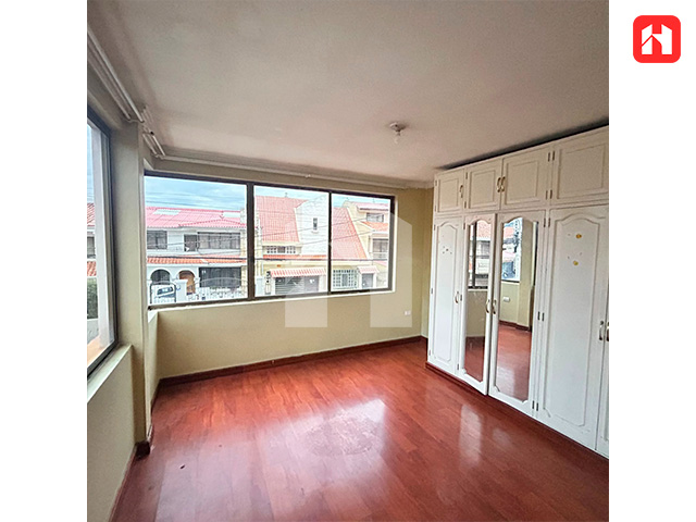 Vendo casa comercial en Cuenca – Sector Indurama (CC4151)