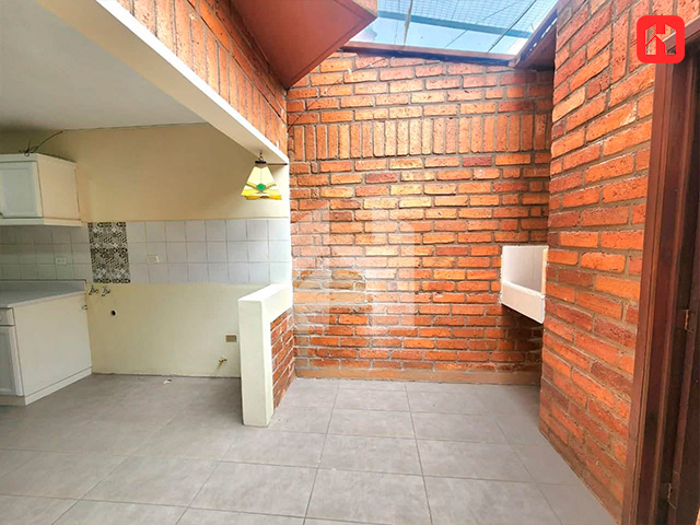 Rento departamento en Cuenca – Sector Av. Paucarbamba (AR4152)