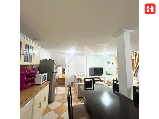 Vendo casa comercial en Cuenca – Sector Indurama (CC4151)