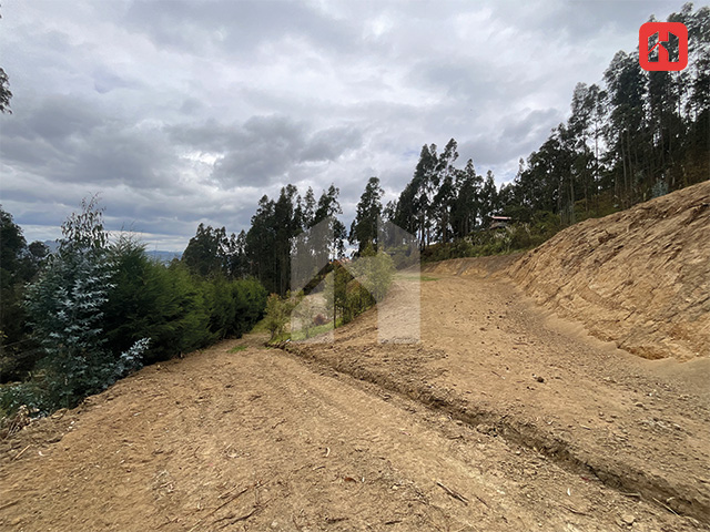 Vendo terreno en #Cuenca – Sector La Dolorosa de Ricaurte (ST4161)