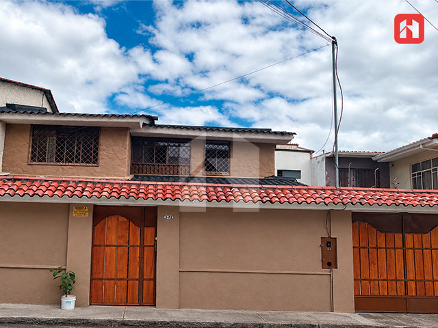 Arriendo hermosa Casa en Cuenca – Sector Av. Pumapungo (AR3853)