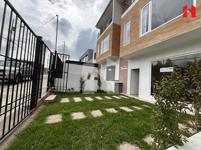 Vendo casa en Cuenca – Sector Los Cerezos- Crédito Miti Miti (CV3877)